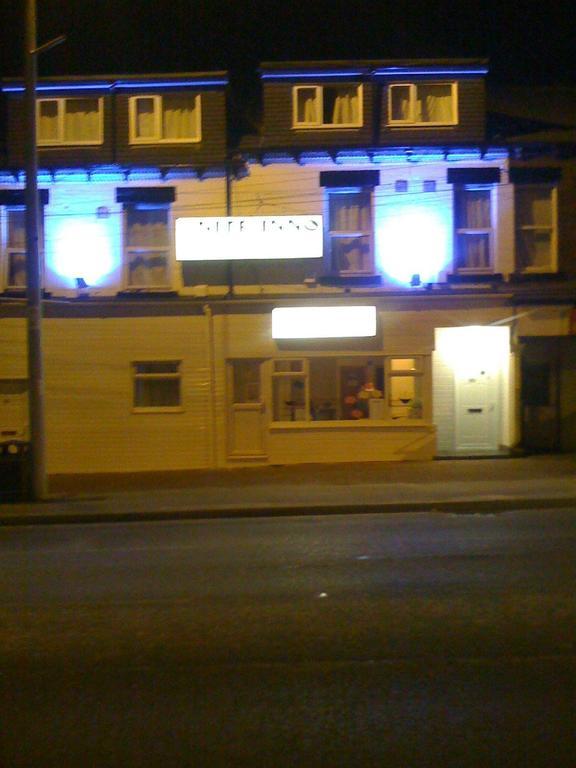 Nite Inn Bed & Breakfast Leeds  Extérieur photo